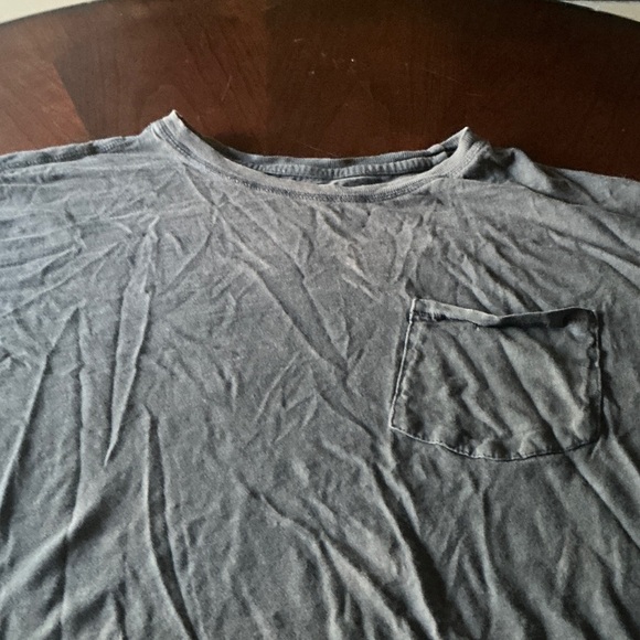 Universal Thread Charcoal Tee - Picture 3 of 5